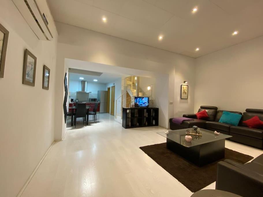 Luxury Complete Building In The Heart Of Sevilla Eksteriør bilde